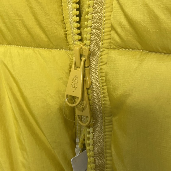 Free people in a Bubble Oversized Puffer Vest in Sulphur Springs color - Picture 10 of 10